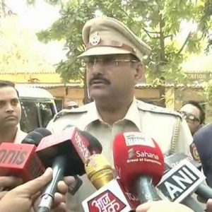 नटखट बालक पर कार्रवाई करने वाले बीएमसी अधिकारी को मिल रही धमकी,15 दिन बीत जाने के बाद भी बालक समेत सारे आरोपी पुलिस की पहुंच से बाहर