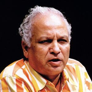 आज़ाद मैदान दंगों के आरोपी मुईन मियां को बेनकाब किए जाने पर उनके समर्थकों ने पत्रकार शाहिद अंसारी के खिलाफ़ धार्मिक भावनाओं को आहत करने और अपराध की साजिश रचने का दर्ज करवाया है मामला,इस मामले में पुलिस दबाव में काम कर रही है:  कुमार केतकर वरिष्ठ पत्रकार
