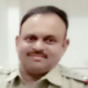 जांच के नाम पर 19 वर्षीय युवक को पुलिस वालों ने पहले पीटा फिर किया फोन चोरी , मुबंई के पार्कसाइट पुलिस थाने की घटना