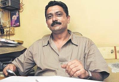 کھادی   چرخہ۔گاندھی۔دیش کی آزادی کی تاریخی نشانیاں ھیں- حسین دلوائی