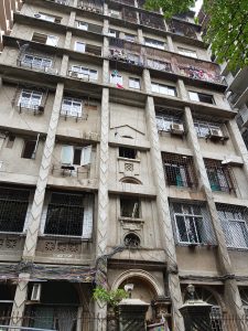 Bombay Leaks की ख़बर का असर , सिपाही रुपिन पाटिल को मुंबई पुलिस ने मुंबई में क्वार्टर देने के लिए लिए दिया पत्र , लेकिन जरजर इमारत में