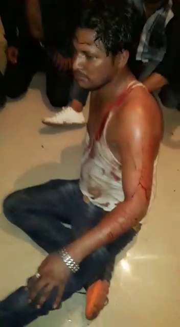 रिटाएर्ड एसीपी शमशेर पठान समेत 33 लोगों के खिलाफ़ रबरवाला बिल्डर की जगह पर जबरन घुसने के मामले में नागपाड़ा पुलिस थाने में FIR दर्ज